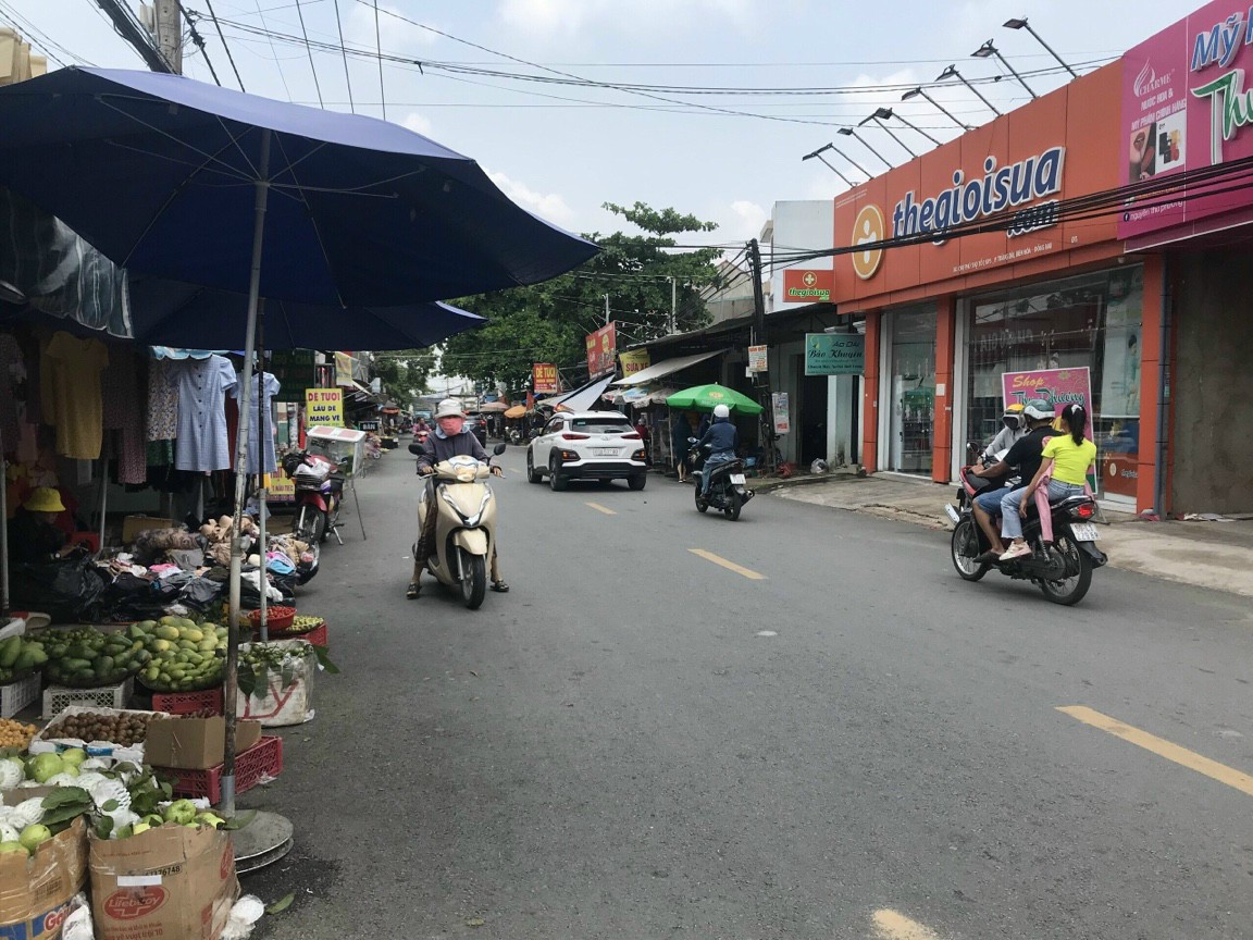 Bán nhà mặt tiền Nguyễn Khuyến ngay chợ Phú Thọ Trảng Dài thành phố Biên Hòa
