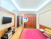 SIÊU PHÂM NHÀ PHỐ NGUYÊN HỒNG - ĐỐNG ĐA - HÀ NỘI. NHÀ CỰC ĐẸP CỰC HIẾM Đống Đa, Hà Nội