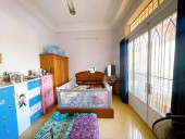 Cần bán căn nhà 1 trệt 1 lầu gần cầu Ánh Sao, Quận 7– Rộn Ràng Đón Tết.