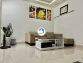 NHÀ ĐẸP MỸ ĐÌNH KINH DOANH NGOC THÔNG Ô TÔ QUA CỬA