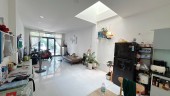 Bán nhà gần Phong Châu, Nam Nha Trang, thiết kế hiện đại, đường 13m