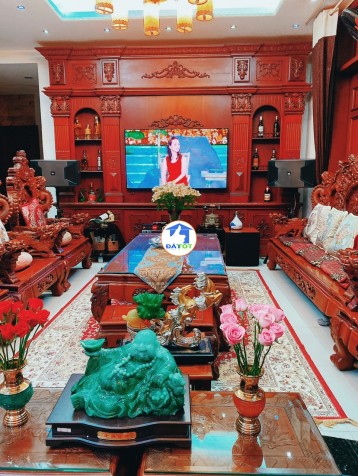 Biệt thự 210m2 ngay đường Cộng Hoà - Tân Bình