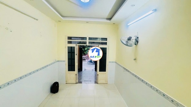 Mặt tiền đường 51 - Quận 7 - 2 tầng - 2 PN - Giá ̣9.5 tỷ - 10 Tổng diện tích - 41 m²