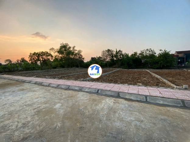 **TIN SỐC TRIỆU SƠN – VÂN SƠN LÊN CƠN SỐT –CẦN BÁN  LÔ ĐẤT  TT.Triệu Sơn, Triệu