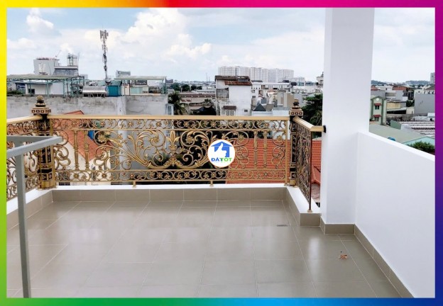 Siêu phẩm 5 tầng – thang máy Đức – full nội thất gỗ đỏ – gần Vạn Phúc City