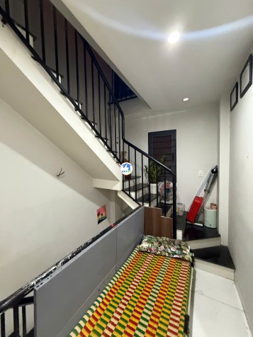 ♪ Nhà Kiệt 3-4m thẳng thông Hoàng Hoa Thám, 25m2, 3 tầng đúc, full công năng,