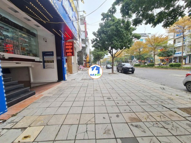 Chủ Giảm 1 tỷ bán gấp Phân lô Trung Kính Cầu Giấy ngõ thông oto KD 105m x6t