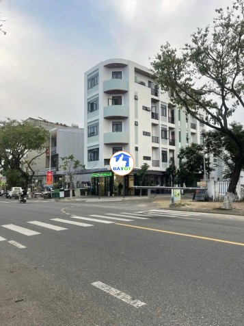 Bán Tòa căn hộ 5 tầng nằm trên LÔ GỐC 2 mặt tiền đường 15m Hòa Minh,  Liên