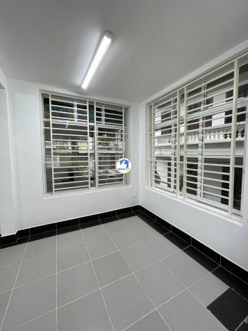 ????????Căn hộ TT tầng 2 Vạn Phúc, Ba Đình 42/80m, 3PN, khu siêu VIP, hơn 6 tỷ
