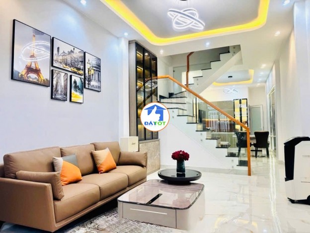 NHÀ MỚI ĐẸP XINH – TRUNG TÂM VIP QUẬN 10 – LÊ HỒNG PHONG – 56M² – 4 TẦNG BTCT