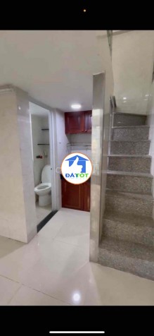 PASS PHÒNG GÁC LỬNG CỬA SỔ TRỜI – TÂN BÌNH – DỌN Ở NGAY