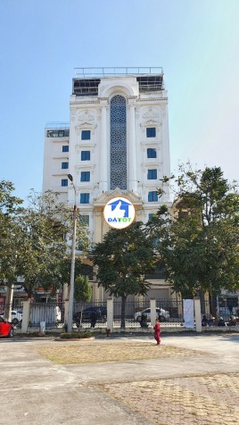 NHÀ QUẬN 1, HỒ HẢO HỚN CẠNH DỰ THE GRAND MANHATTAN - VỊ TRÍ ĐẸP, PHÁP LÝ MINH