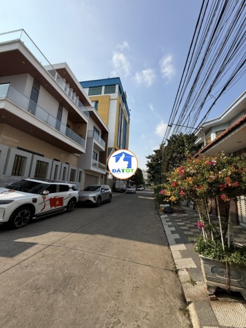 Bán nhà 2 Tầng P.Tam Hiệp,SHR đường nhựa 8M,gần trường THPT Trấn Biên - 4 Tổng diện tích - 80 m²