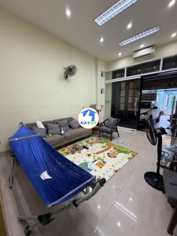 Mặt tiền Thủ Khoa Huân, gần biển Mỹ Khê, nhà 3 tầng 114m2 hạ chào 1.5 tỷ, chỉ - 14 Tổng diện tích - 114 m²