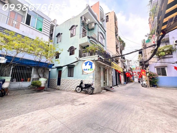 CHỦ 1 ĐỜI XƯA BÁN NHÀ 3 TẦNG MẶT TIỀN HẺM XE TẢI Đ.HAI BÀ TRƯNG, QUẬN 3- DT