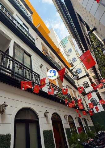 CHO THUÊ CĂN HỘ FULL Tiện ích hẻm 212B Nguyễn Trãi, Quận 1, Ms. Diệu –