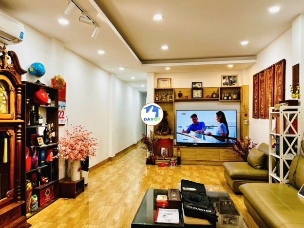 CẦN BÁN NHÀ 214M2 4X50 NHÀ CẤP 4 MT ĐƯỜNG HUỲNH BÁ CHÁNH