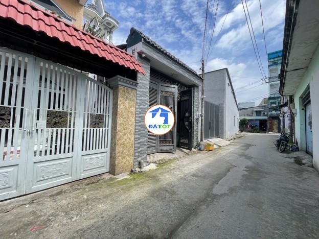 Bán nhanh nhà xưởng Nguyễn Văn Qúa q12[   7.5 x29 ] giá 8,6 tỷ hem xe tải