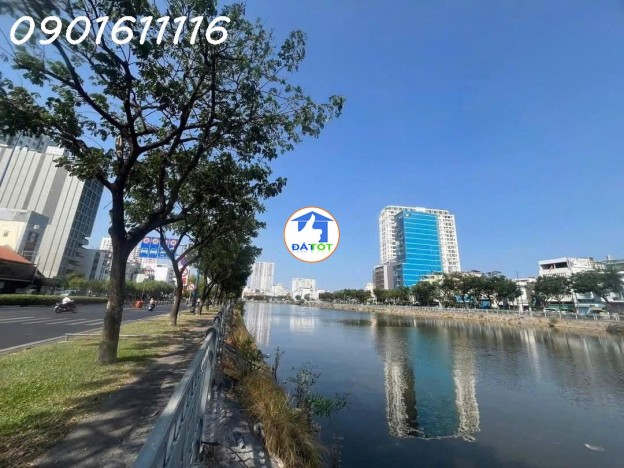 BÁN BUILDING VĂN PHÒNG 18 TẦNG ENTERPRISE MẶT TIỀN ĐƯỜNG BẾN VÂN ĐỒN QUẬN 4 - - 750 Tổng diện tích - 414 m²