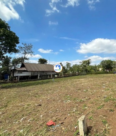 Diện tích đất rộng tới 1646m2, thoải mái lên thổ để anh chị phân lô