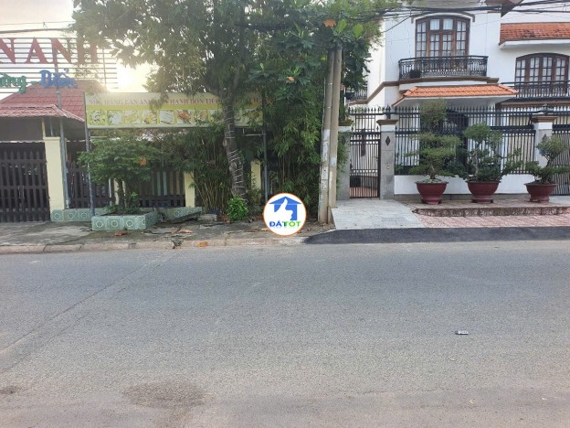 - CẦN BÁN LÔ ĐẤT MẶT TIỀN ĐƯỜNG SỐ 10 VIEW SÔNG SÀI GÒN, HIỆP BÌNH CHÁNH, THỦ
