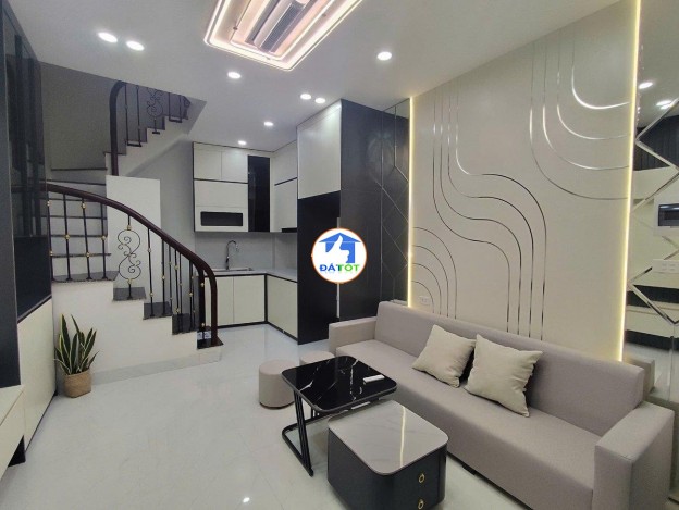 NHÀ ĐẸP GIÁ 6.3 TỶ ,  DÂN XÂY PHỐ MINH KHAI HỘ KHẨU HAI BÀ TRƯNG NGÕ THÔNG,