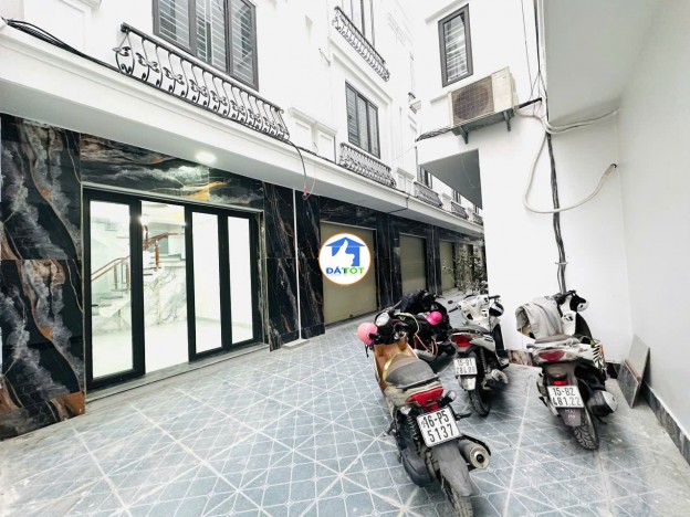 BÁN NHÀ 3,5 TẦNG XÂY MỚI – Ô TÔ ĐỖ CỬA – GIÁ 3,55 TỶ