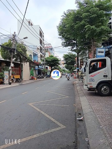 MẶT TIỀN KINH DOANH NGÀY ĐÊM NGAY GÒ DẦU TÂN PHÚ  NGANG KHỦNG HƠN 5m   3 TẦNG