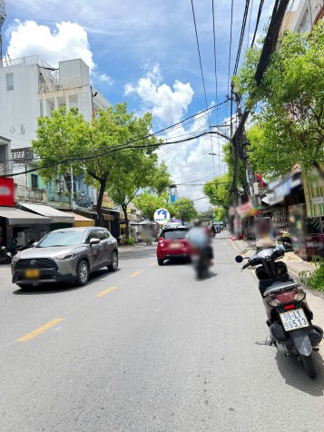 Nhà góc 2 tầng mặt tiền Tạ Quang Bửu P3Q8. Giá: 5.2 tỷ - 5200000 Tổng diện tích - 27 m²
