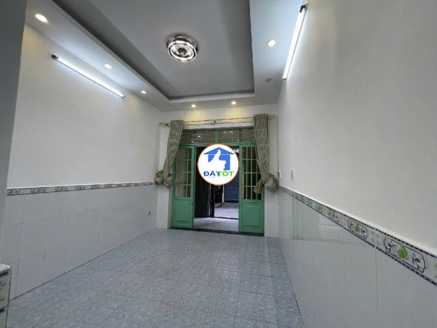 [K2460*] Nhà hẻm xe hơi 1/ Phạm Văn Bạch sau sân bay, giá 5.x tỷ