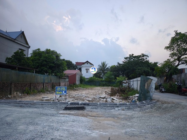Bán Đất 352m2 - Lô góc ngã 4 (3 mặt tiền) tại Nguyên Khê - Đông Anh - Hà Nội - 26400000 Tổng diện tích - 352 m²