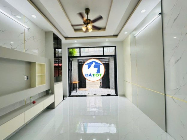 Bán nhà 4 tầng, 56m2 đường Trường Lưu, P. Long Trường, Q9, Thủ Đức, TP HCM.