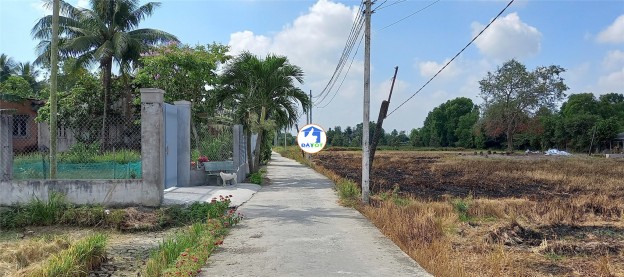 CHÍNH CHỦ Cần Bán ĐẤT THỔ CƯ 100% Xã An Nhựt Tân, Huyện Tân Trụ, Long An - 690000 Tổng diện tích - 250 m²