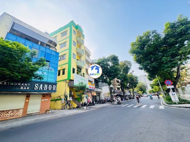 SIÊU PHẨM KHAN HIẾM NGANG LỚN 15M*21M- BÁN NHÀ MẶT TIỀN YERSIN, P.NGUYỄN THÁI - 16900000 Tổng diện tích - 280 m²