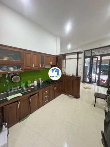 ► Góc kiệt Ô tô 6m sát Nguyễn Tất Thành + Lê Độ, 65m2, 3 tầng đẹp, 5.3 tỷ