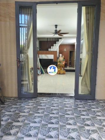 ♣ Sau Mặt tiền Lê Đình Lý, 65m2, ngang 4.2m, 2 tầng, 3PN, sân rộng, nhỉnh 4 tỷ - 4500000 Tổng diện tích - 65 m²