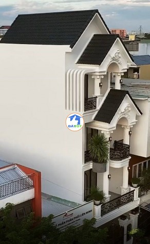 SIÊU PHẨM 4 TẦNG 4 MÊ ĐƯỜNG BÙI TẤN DIÊN - KHU ĐÔ THỊ PHƯỚC LÝ - 9590000 Tổng diện tích - 100 m²