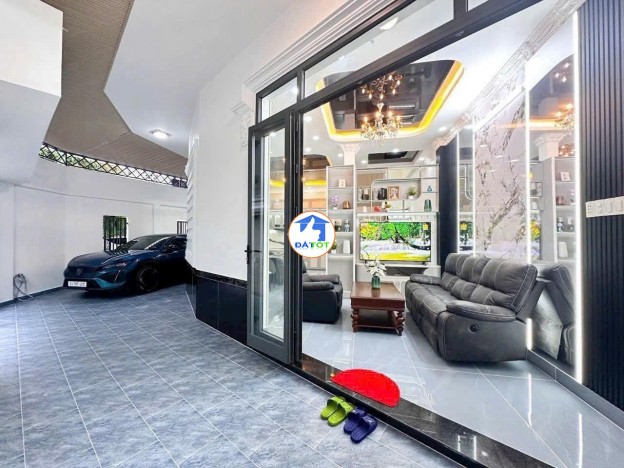 NHÀ GÓC 2 MẶT THOÁNG, HẺM XE HƠI HUỲNH TẤN PHÁT, 7.5X12M, CHỈ HƠN 8 TỶ