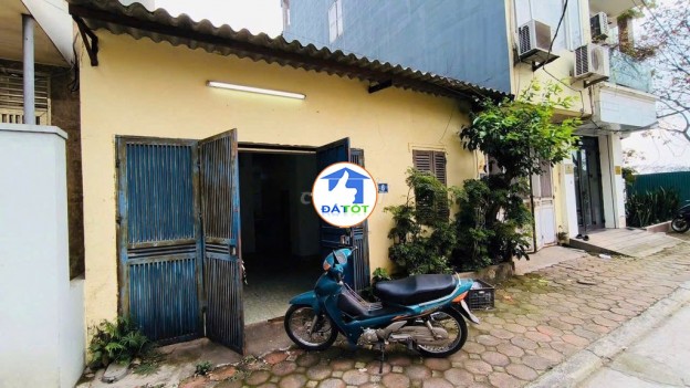 Chính chủ bán đất sổ đỏ 70m2 đường Huỳnh Tấn Phát, Phường Long Biên, Hà Nội - 25000000 Tổng diện tích - 70 m²