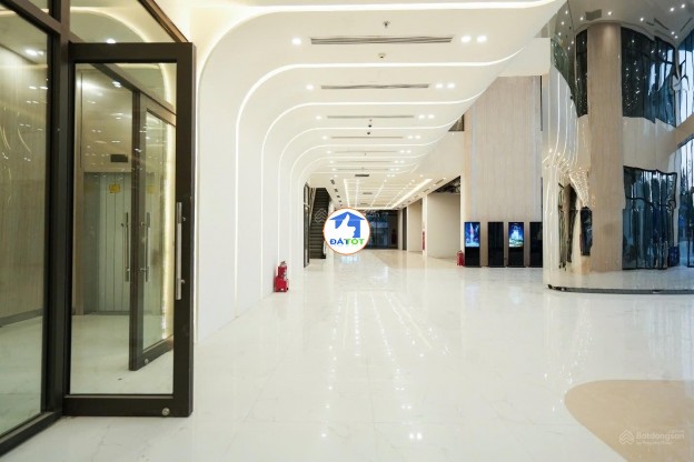 Cho thuê văn phòng hạng A 136m2 tại Rox Tower Goldmrk City, Bắc Từ Liêm, Hà Nội