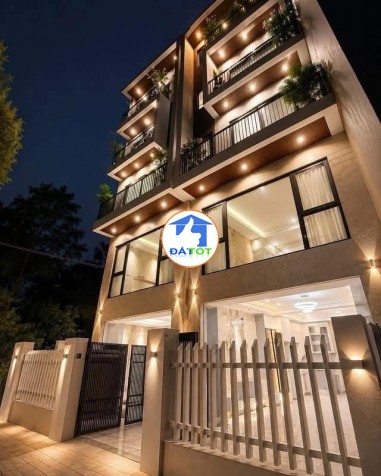 Ngọc Thụy – Long Biên
65m² .Mặt tiền 5m
-Nhà mới 5 tầng thang máy-
Ô tô đỗ
