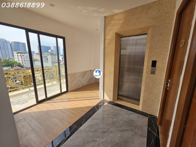 CCMN THÁI THỊNH DT 100M² - MT 15M – Ô TÔ VÀO NHÀ – DÒNG TIỀN 150 TRIỆU/THÁNG