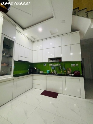 BÁN NHÀKDC SÁT BẾN XE QUẬN 8 NGUYỄN VĂN LINH 100M2 3 TẦNG BTCT NHỈNH 5 TỶ