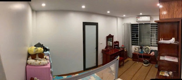 Cho thuê gấp giá rẻ mặt phố Hoàng Hoa Thám 88m, tầng 2, mặt tiền 4.2m, 8.5