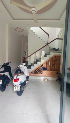 Bán nhà 3 tầng, 52m2 đường Hồ Văn Tư, Trường Thọ, Thủ Đức, TP HCM, sổ hồng
