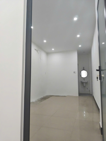♪ Hơn 3 tỷ Sát MT Lê Duẩn, kiệt thông, sổ vuông, hoàn công, 3 tầng, 3PN, Sạch