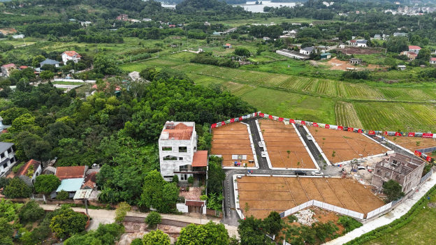 Bán đất Hoà Lạc giá tốt,tiềm năng sinh lời cao