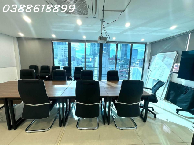 BÁN TÒA VP LÁNG HẠ - ĐỐNG ĐA - BUILDING 10 TẦNG - DT 180 TR/TH - 136M² - MT 8M