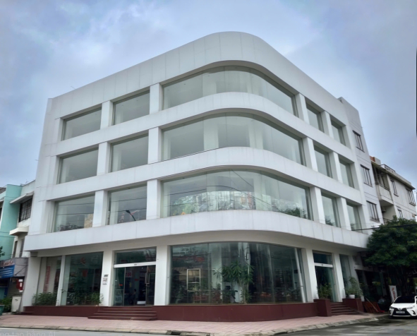 Cho thuê nhà, Trung Hòa, Vũ Phạm Hàm, Trần Kim Xuyến; 120m2* 4T -40 tr