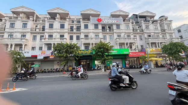 NHÀ MẶT TIỀN HẺM XE HƠI NÉ NHAU- NGUYỄN VĂN LƯỢNG P16 GV - NGANG LỚN 12MX11M -